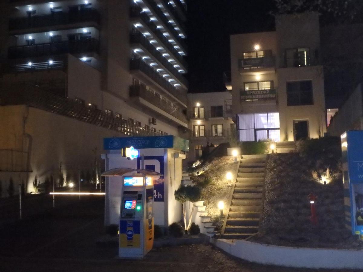 مينززدرويه Aparthotel Przy Plazy المظهر الخارجي الصورة